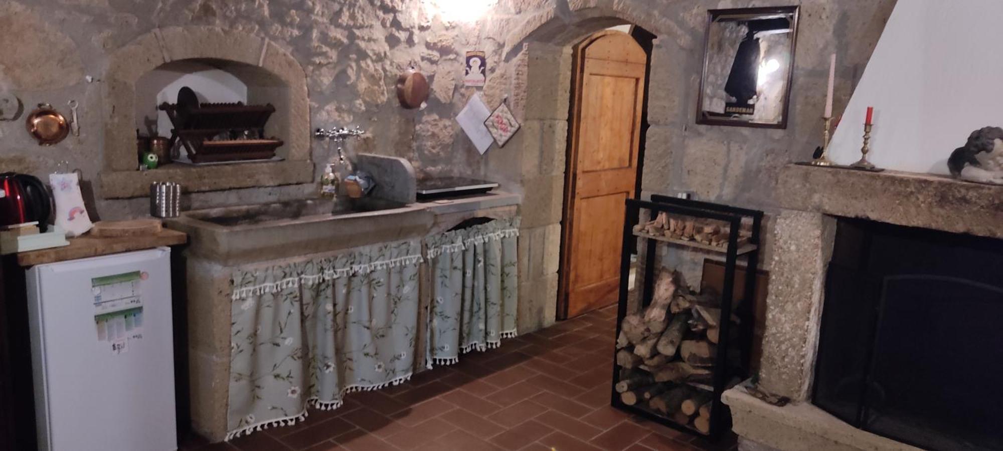 Appartamento LA CHASCONA DI FARNESE casa di tufo nel borgo Esterno foto